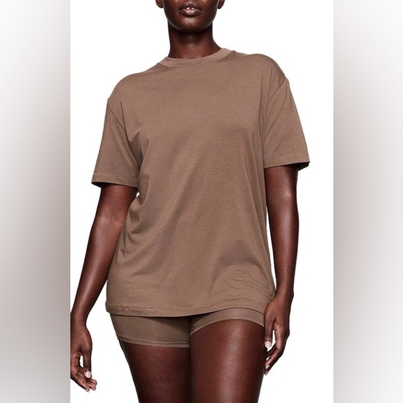 Skims Boyfriend Tee - Picture 1 of 3